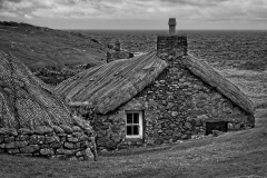 Snug by Tom Stoeri